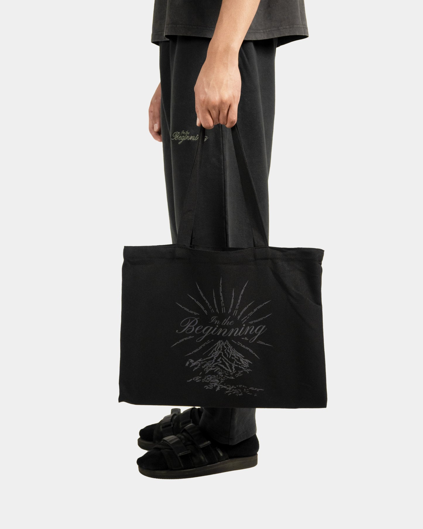 AETHER TOTE BAG