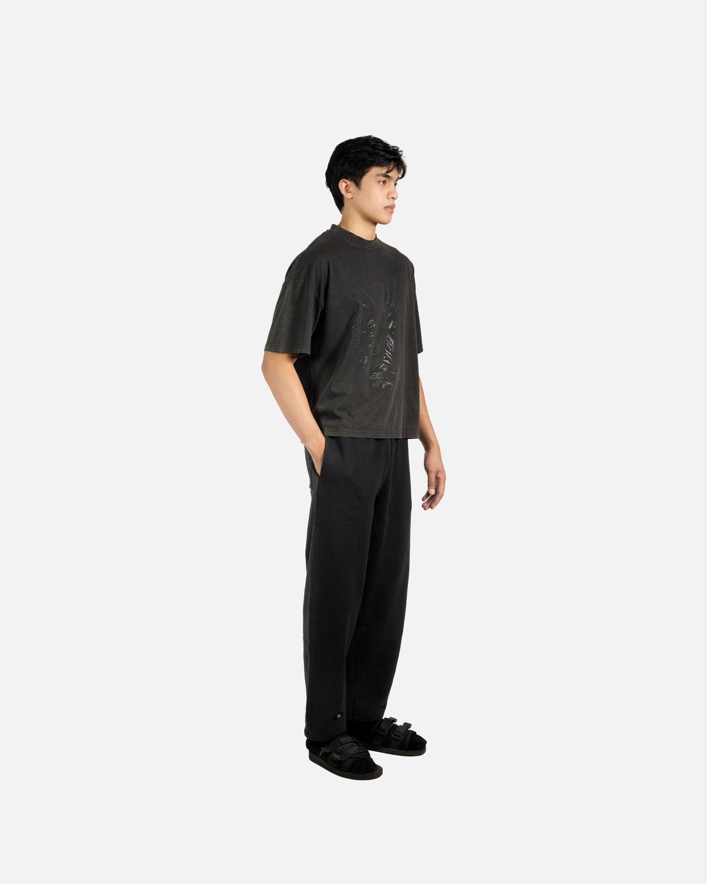 AETHER GRAPHIC TEE